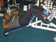 incline oblique crunches