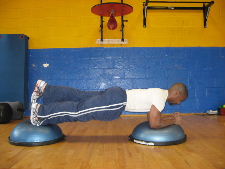 1 leg plank on a bosu ball